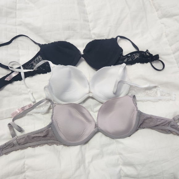 COPY - La Vie En Rose set of 3 bras 34C - Picture 2 of 8